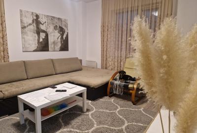 Apartament 2 camere Tractoru , balcon+terasa comuna - 1