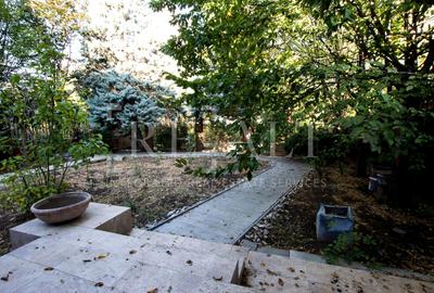 Casă individuală cu 7 camere în Pipera