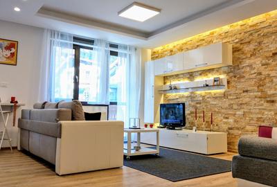 Studio 10 Busteni, Poiana Țapului – 49mp, open space modern, priveliște superbă - 1