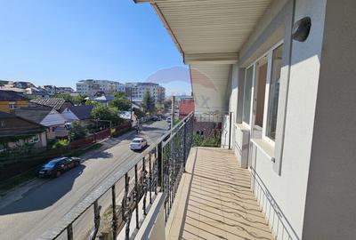 Casă / Vilă de lux cu 8 camere de vânzare in Obcini, Suceava - 54