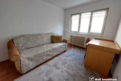 Apartament cu 3 camere semidecomandat, mobilat în Gheorgheni