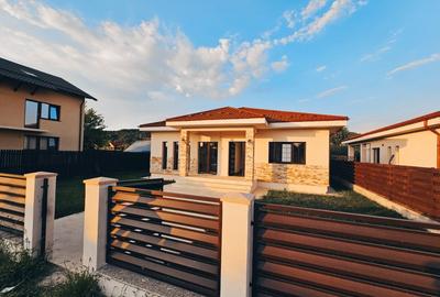 Casa / vila Stefanesti , "La Cheie'' , finisaje + pozitie DEOSEBITA ! - 20