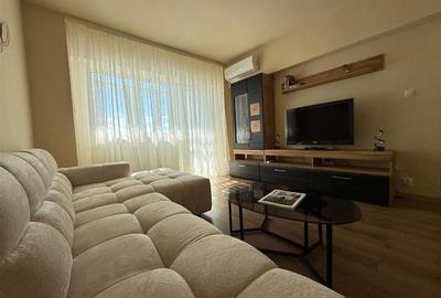 Apartament cu 4 camere decomandat în Central