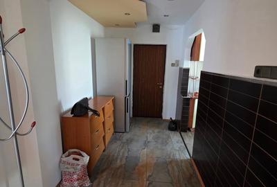 Inchiriez apartament 2 camere Zamfirescu - 1