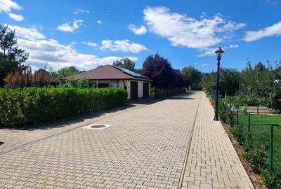CLUB SNAGOV-VILA SUPERBA, TOTAL PRIVACY,FINISAJE LUX,CURTE 2000  MP,565000 EURO - 2