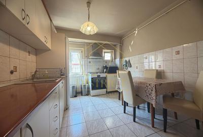Apartament decomandat cu 5 camere si 2 bai, etaj 2 | Buziasului - 7