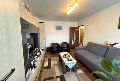 Apartament cu o camera, decomandat, etaj 4 din 5, boxa proprie - Sagului - 2