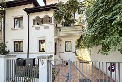 Vilă elegantă în Cotroceni - 7 camere, grădină și terasă - 1