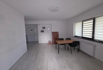 Spațiu comercial, 43 mp în Central