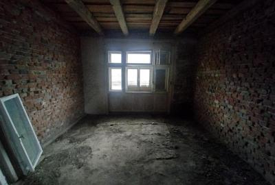 Berliste, Casa pt 2 Familii, la Sosea, Pret Negociabil - 24