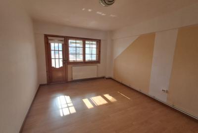 Apartament 2 camere Zona BCR - Cuza Voda - 55 mp - 12