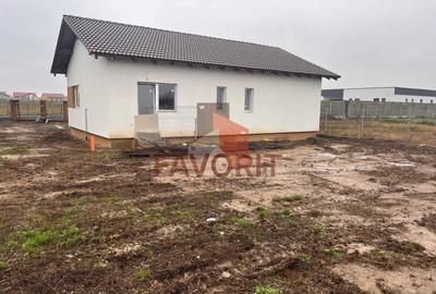 Casa Individuala | Mosnita Noua | 4 camere | Teren 635 mp | Disponibila Imediat - 2