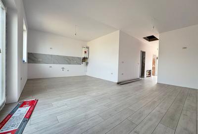 Duplex pe parter 67 utili / 300 teren La asfalt - 4