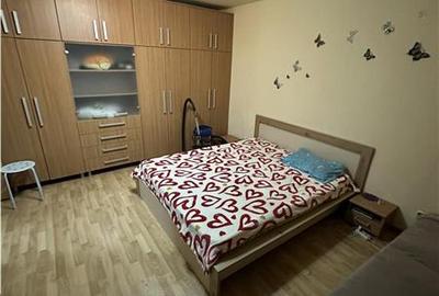 Apartament cu 3 camere decomandat în Dorobanților