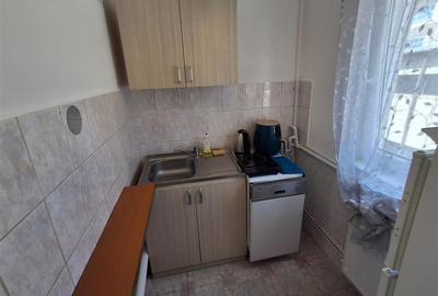 Garsoniera cu balcon zona Sub Arini - 11