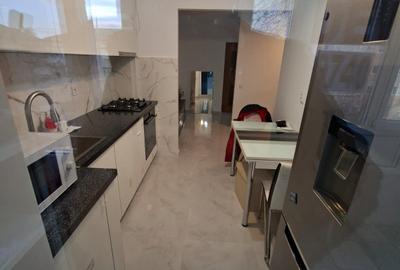 Apartament cu 1 camera, etajul 3/8, zona Nicolina - 3