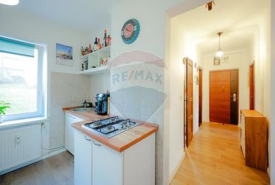 De vânzare apartament cu 2 camere, parter, parcare inclusă, central - 3