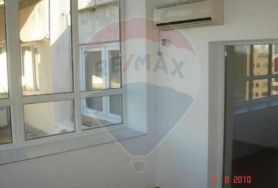 INCHIRIERE/Apartament spațios cu 4 camere – Bd. Unirii nr. 76 - 11
