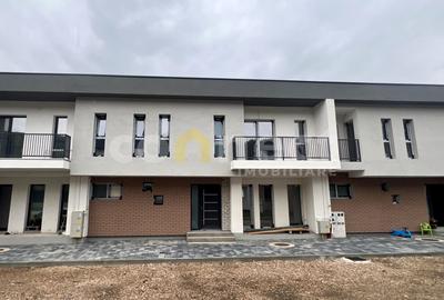 Casă cu 4 camere în Florești