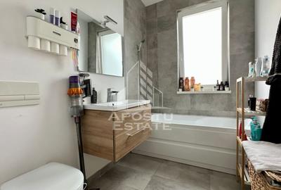 Apartament de vanzare cu 3 camere, etajul intai, Dumbravita - 10