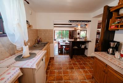 Vilă cu 6 camere, teren de 1000mp, într-un resort montan privat - 40