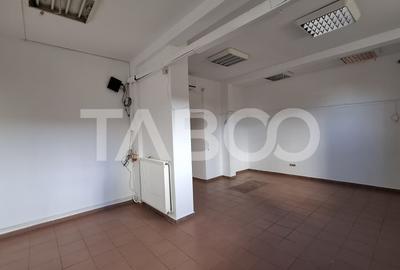 Spatiu comercial cu vitrina 8m si vad pietonal 120 mpu Valea Aurie - 3