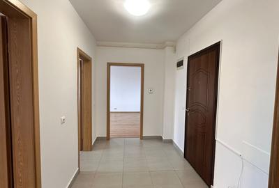 Apartament de vanzare 2 camere decomandat zona Coresi - 1