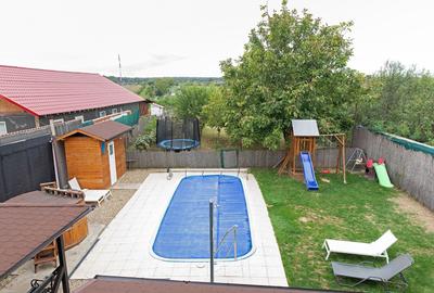 Vilă 5 dormitoare, 4 băi, 2 248mp teren, piscină. Preț: 229 000 E. - 19
