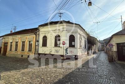 Casă în centrul istoric cu spațiu comercial și parcare proprie Zona 0 - 14