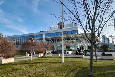 PIATA SUDULUI, EMIL RACOVITA, MOLDOVITA, 51 MP ETAJ 2/4 BLOC 1970 - 1