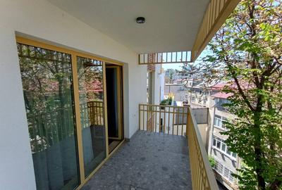 Apartament 3 camere | Loc de parcare & Boxa | Prima Inchiriere | Unirii - 15
