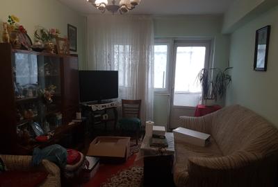Apartament doua camere nedecomandat etaj unu din patru, pe mijloc, simplu, liber - 1