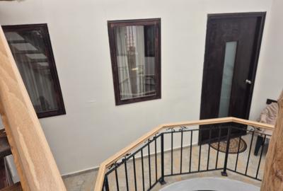 Apartament la casa, 4 camere in Schei - 16