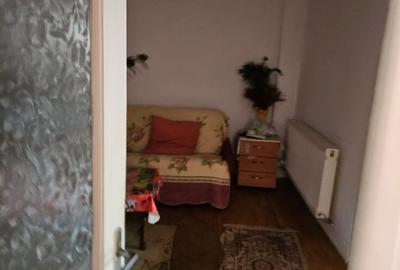 Casă + teren 261 mp, Sector 4 – locuibilă acum sau ideală de construit - 12