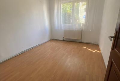 Apartament 2 camere parter cu balcon, centrala noua,termopan, Orizont - 2