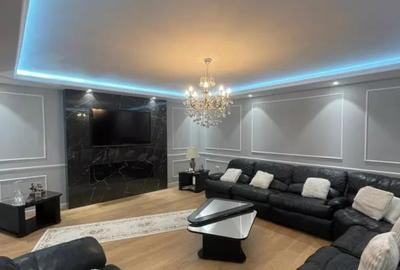 Apartament cu 3 camere decomandat, mobilat în Faleza Nord