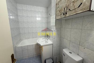 De închiriat garsonieră, zona Capat 1. - 6