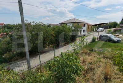 Teren Construcții intravilan de 584 mp, în Dezmir