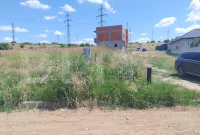 Teren Construcții intravilan de 500 mp, în Nord