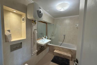Apartament tip penthouse în piața romană - 5