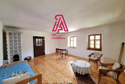 Casă individuală cu 6 camere în Țichindeal