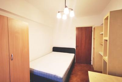 Apartament cu 3 camere decomandat în Lacul Tei