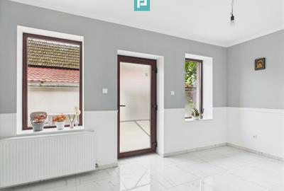 Casă Individuală cu spațiu comercial - Variaș - 9