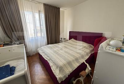 Apartament cu 3 camere decomandat, mobilat în Alexandru cel Bun