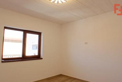 Duplex cu 5 camere si teren de 300 mp in Dumbravita la cheie - 10
