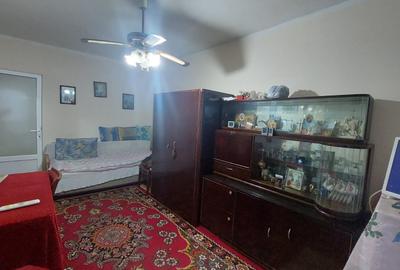 Garsonieră decomandată în Micălaca