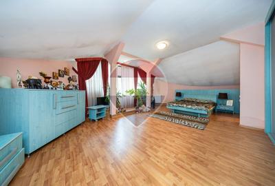 Casă individuala spatioasa cu 8 camere si teren 610 mp centru BOD - 20