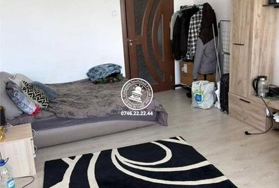 Garsonieră decomandată în Podu Roș