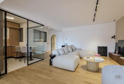 Apartament cu 4 camere semidecomandat în Dacia