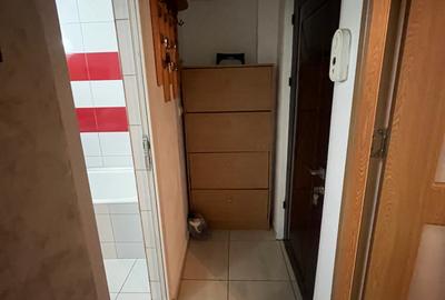 TATARASI-GRADINARI ap.1 camere, decomandat, curat, centrala, et.2/4! - 2